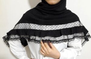 روسری نخی لب تور خالدار