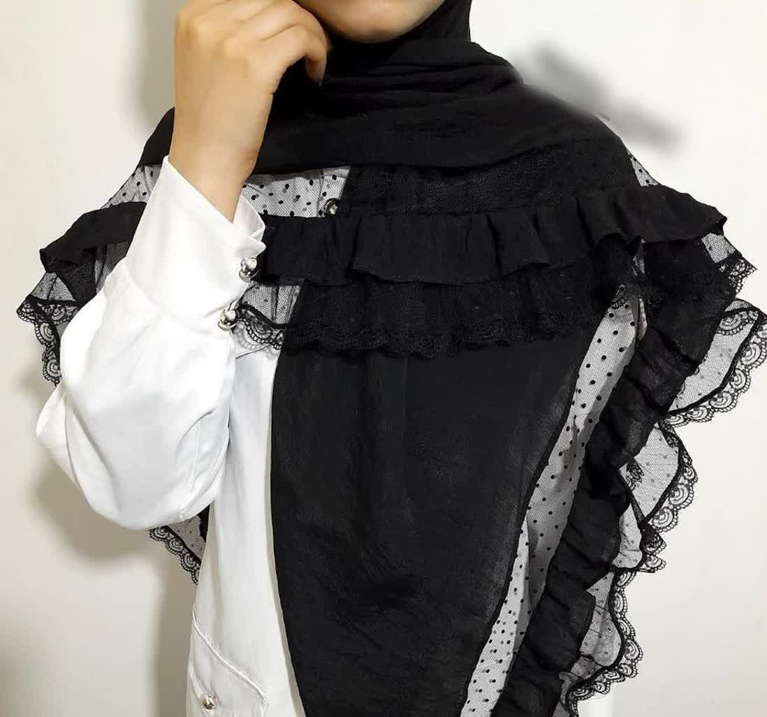 روسری نخی لب تور خالدار