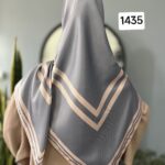 روسری ساتن ابریشم حاشیه دار - قواره 140