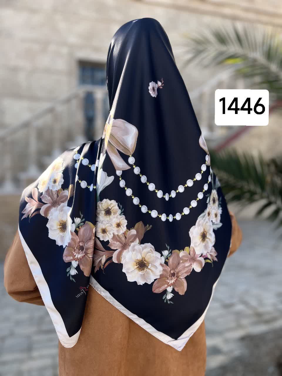 روسری ساتن ابریشم زنجیری - قواره 140